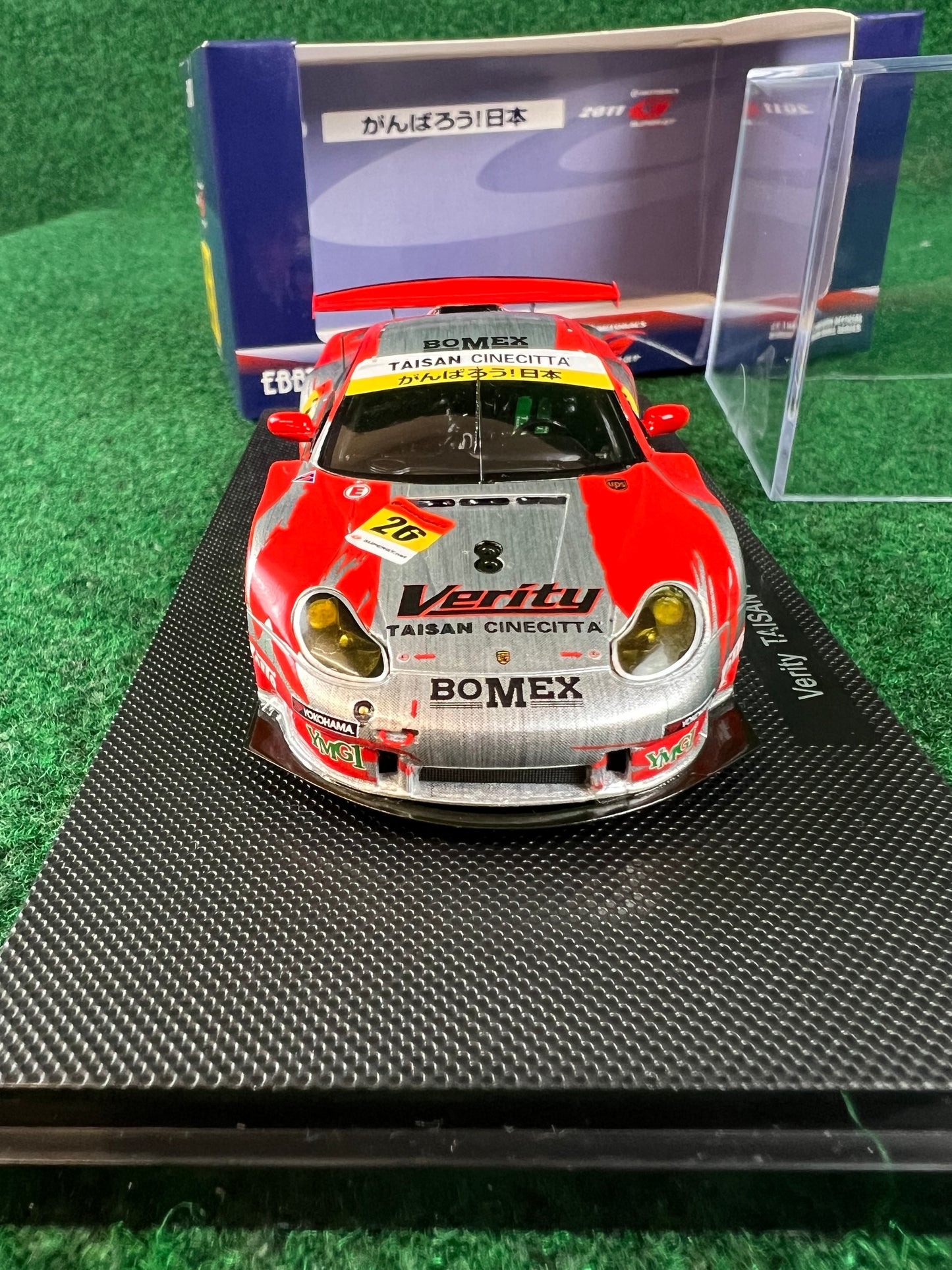 EBBRO - Super GT 2011 Verity TAISAN Porsche No. 26 1/43 Scale Diecast