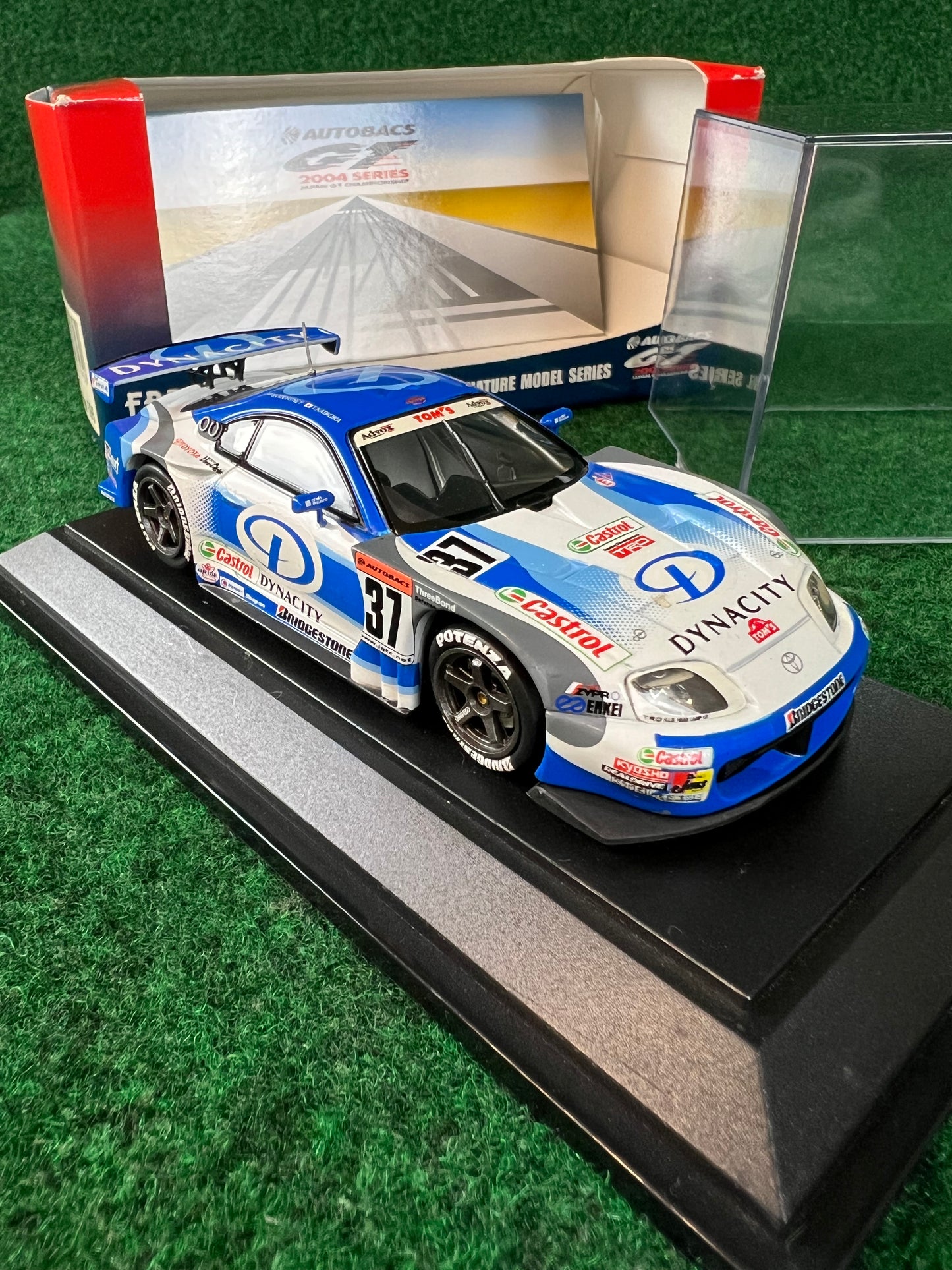 EBBRO - 2004 JGTC Dynacity Tom's Toyota Supra 1/43 Scale Diecast