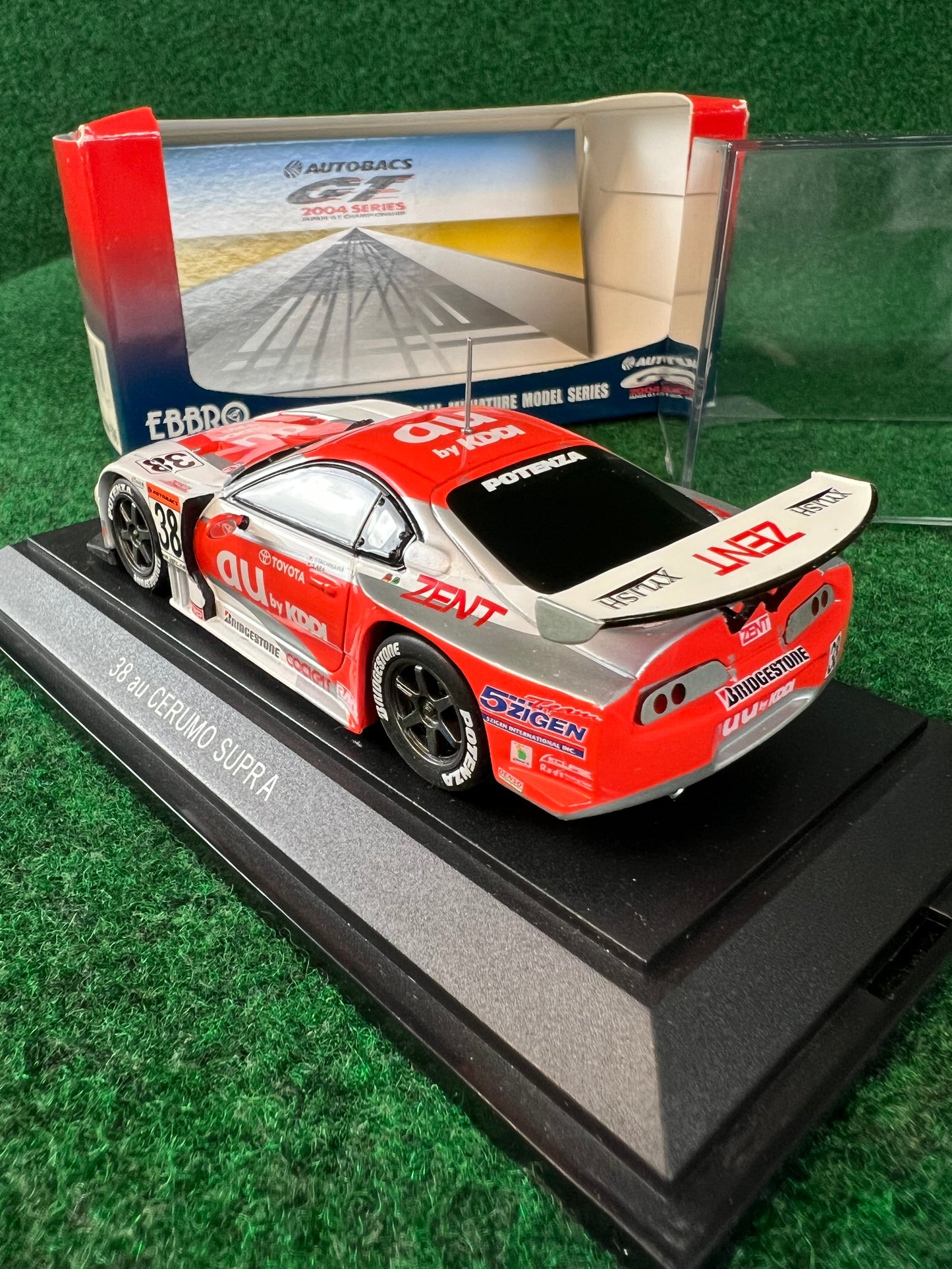 EBBRO - 2004 JGTC au Cerumo Toyota Supra 1/43 Scale Diecast