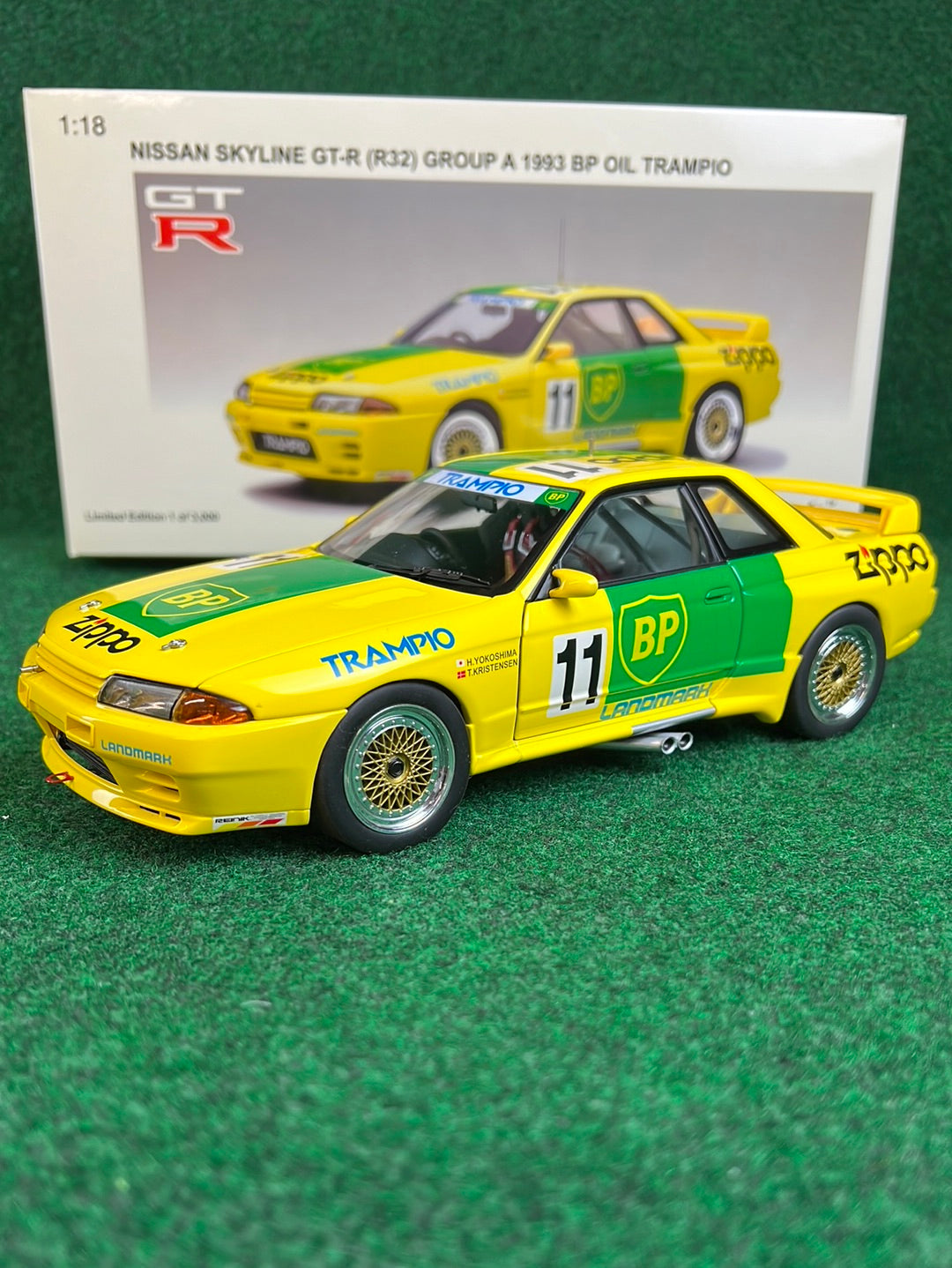 AutoArt 1/18 Scale Diecast: BP Oil Trampio Group A Nissan Skyline