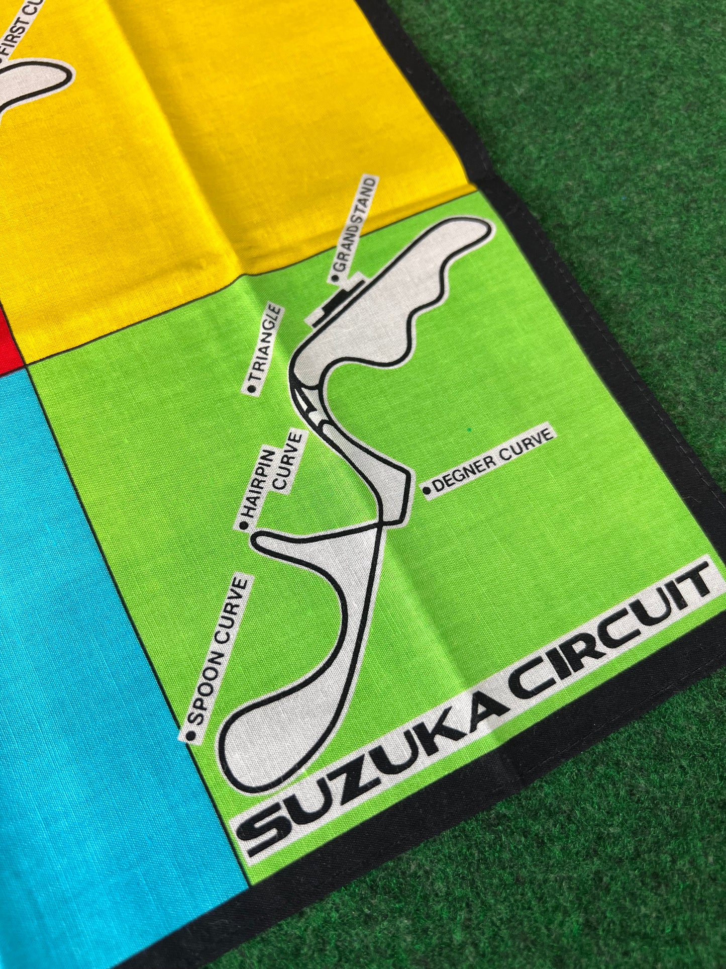 SUZUKA CIRCUIT - Red/Yellow/Blue/Green Course Map Handkerchief