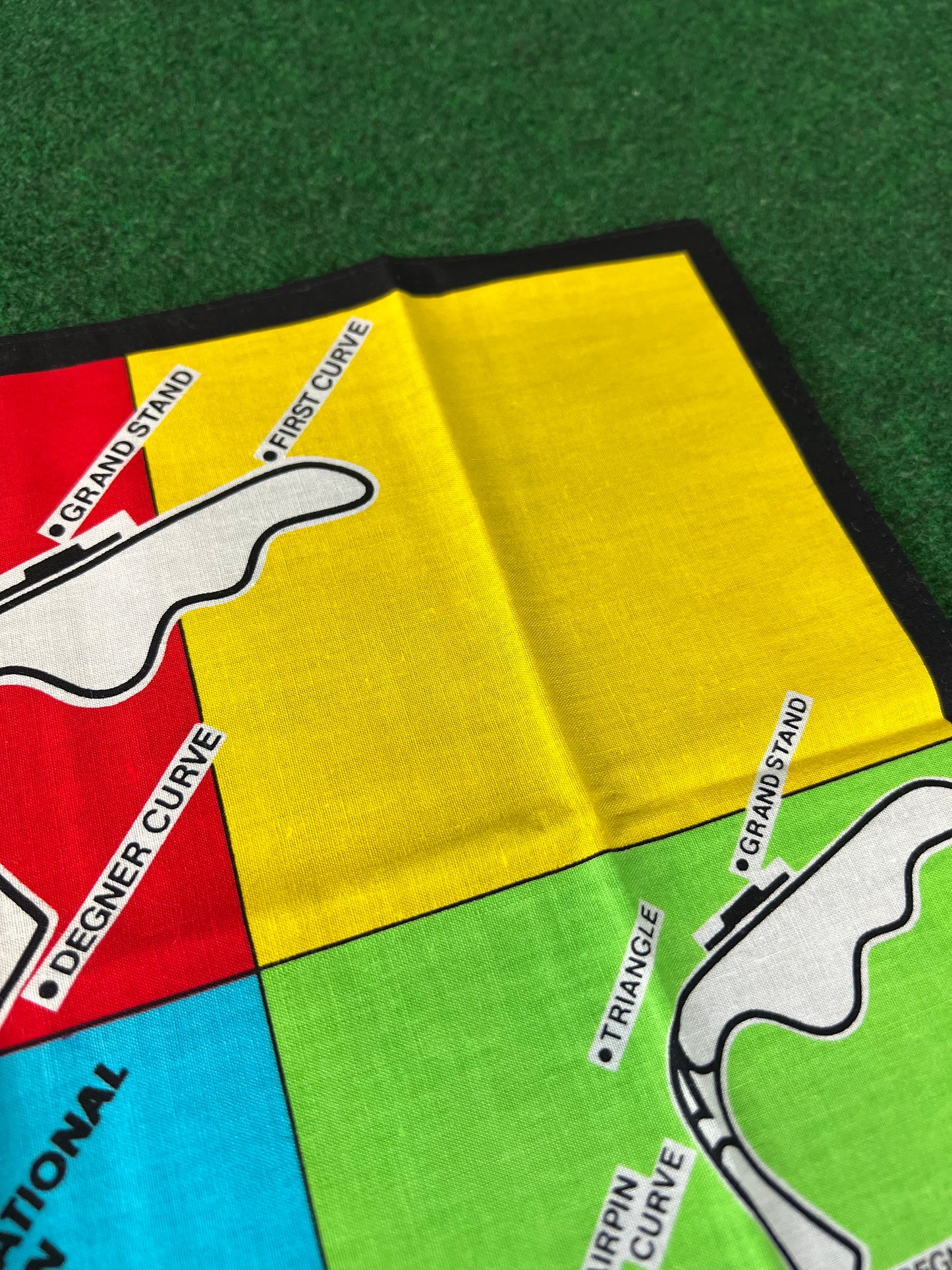 SUZUKA CIRCUIT - Red/Yellow/Blue/Green Course Map Handkerchief