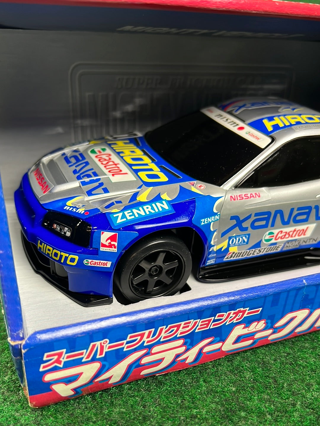 XANAVI JGTC 2001 Nissan Skyline R34 GTR (Super Friction) Toy Car