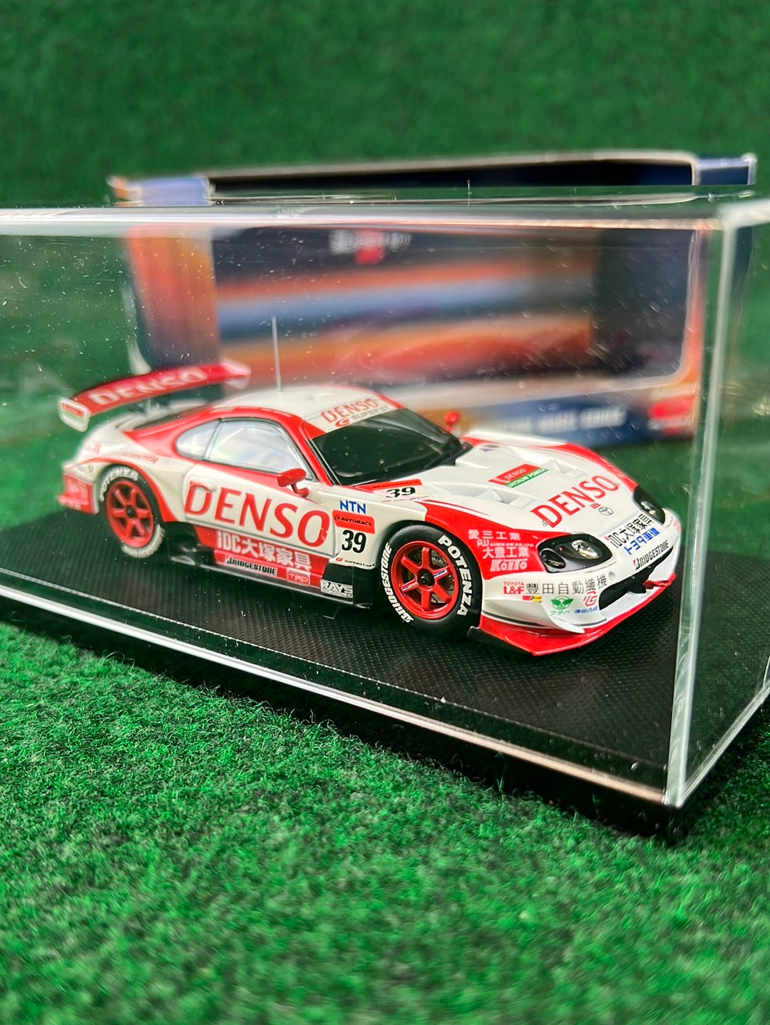 EBBRO Super GT 2005 Denso SARD Toyota Supra 1/43 Scale Diecast