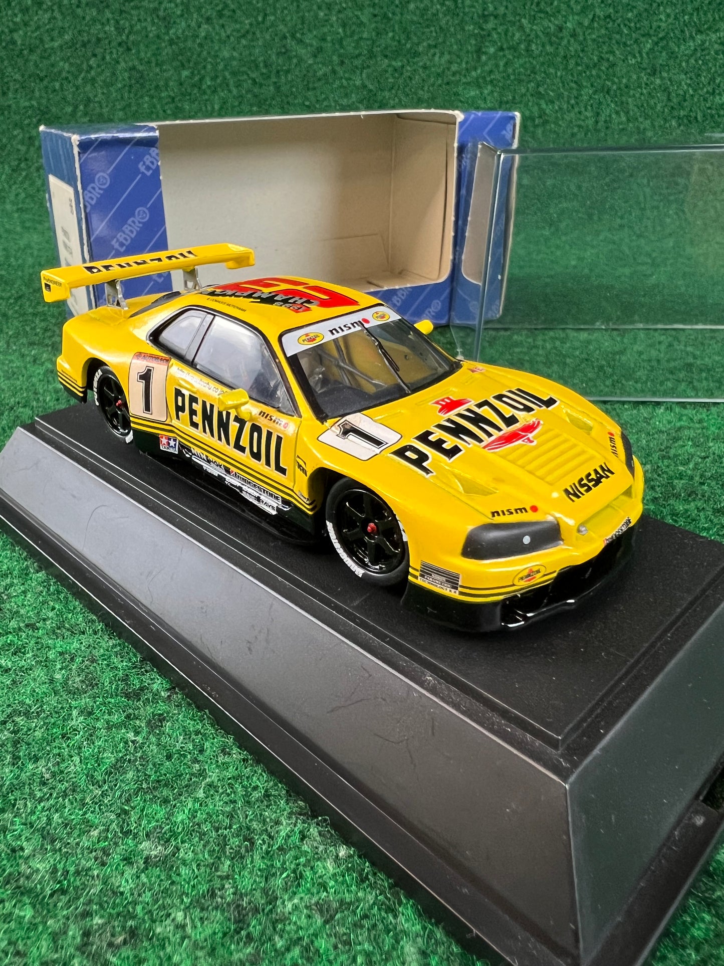 EBBRO - Pennzoil Nismo Nissan Skyline R34 GT-R 1/43 Scale Diecast