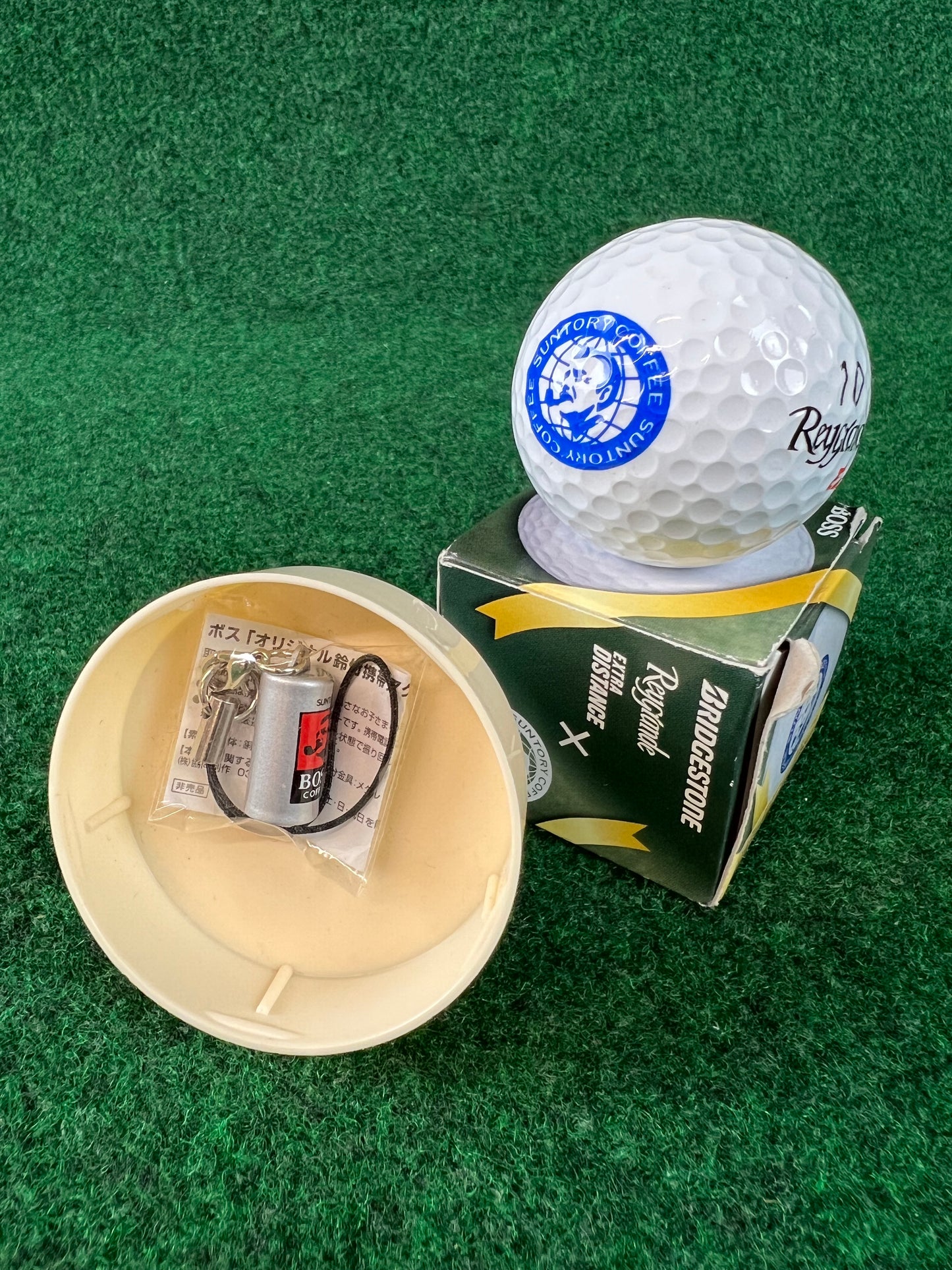 Suntory BOSS Coffee - Golf Ball & Keychain Set