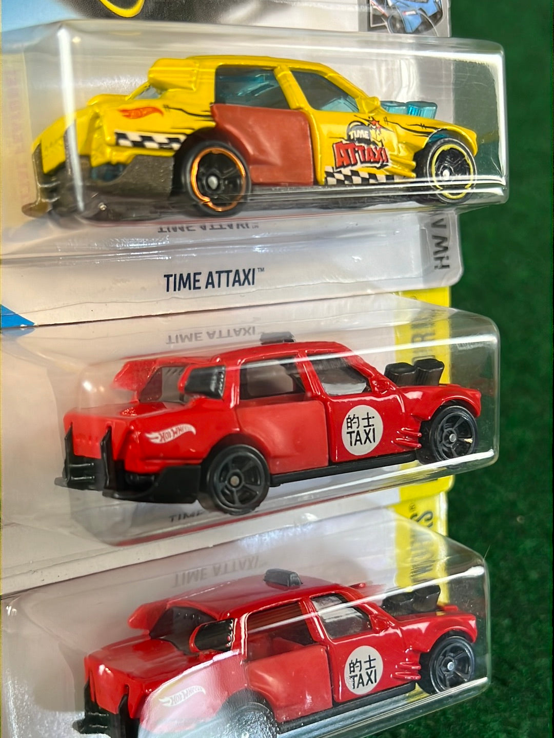 Hot Wheels - Time Attaxi - Set of 3