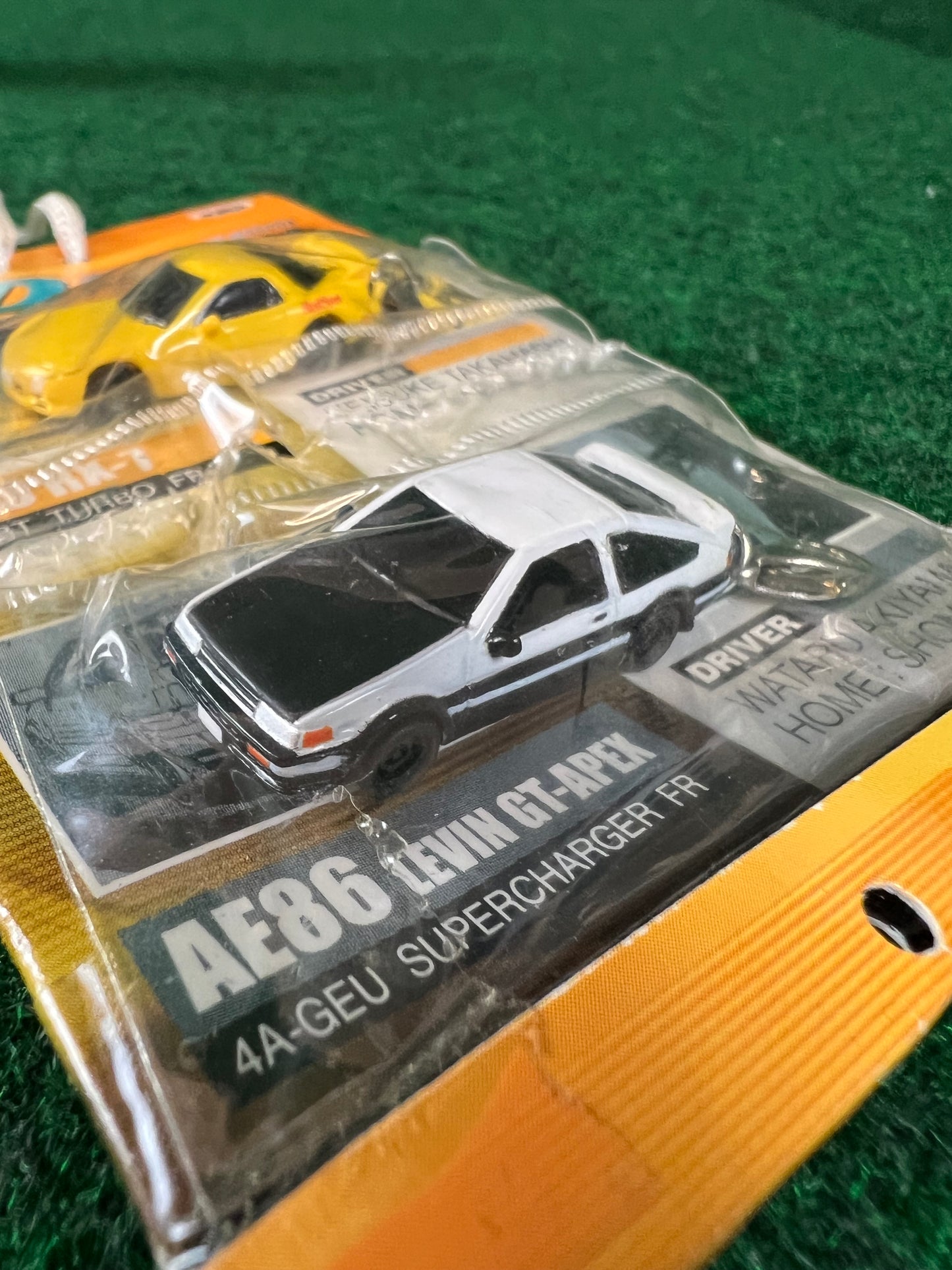 Initial D - Mazda RX-7 & Toyota Corolla AE86 Mini Car Keychain Set