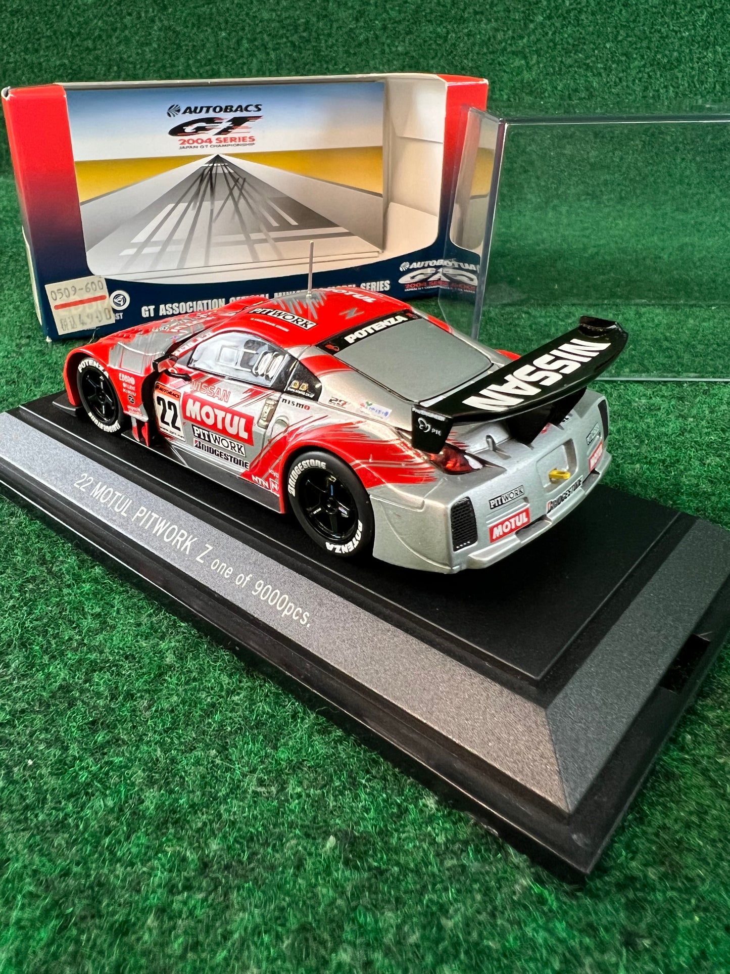 EBBRO 2004 JGTC MOTUL Pitwork Nissan Fairlady Z 1/43 Scale Diecast