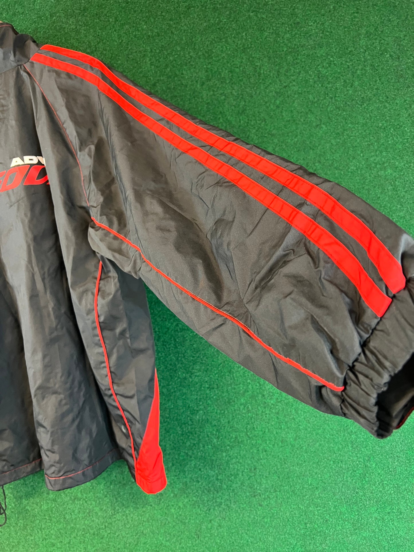 ADVAN NEOVA - Lightweight Insulated Windbreaker Black/Red Jacket