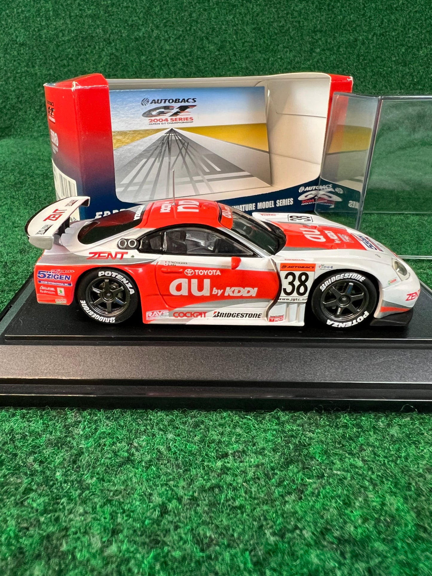 EBBRO - 2004 JGTC au Cerumo Toyota Supra 1/43 Scale Diecast