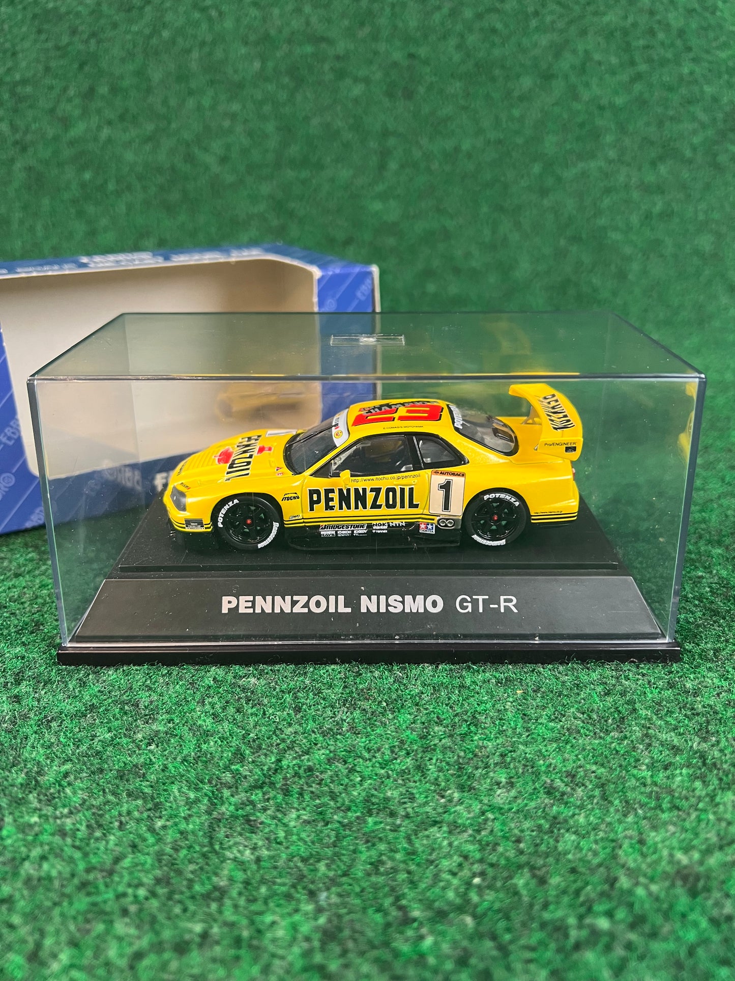 EBBRO - Pennzoil Nismo Nissan Skyline R34 GT-R 1/43 Scale Diecast