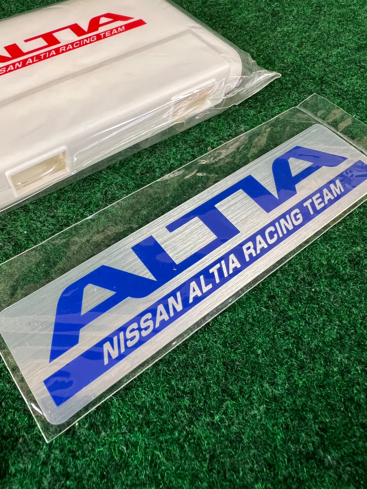 ALTIA - Nissan Racing Team Sticker Decal and Binoculars Collectible Set