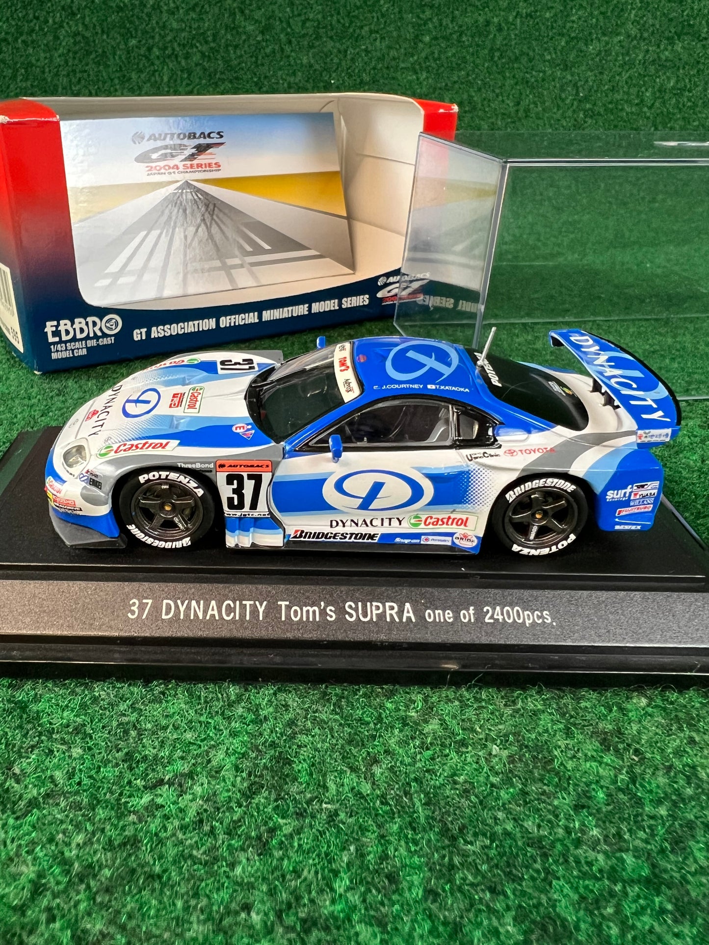 EBBRO - 2004 JGTC Dynacity Tom's Toyota Supra 1/43 Scale Diecast