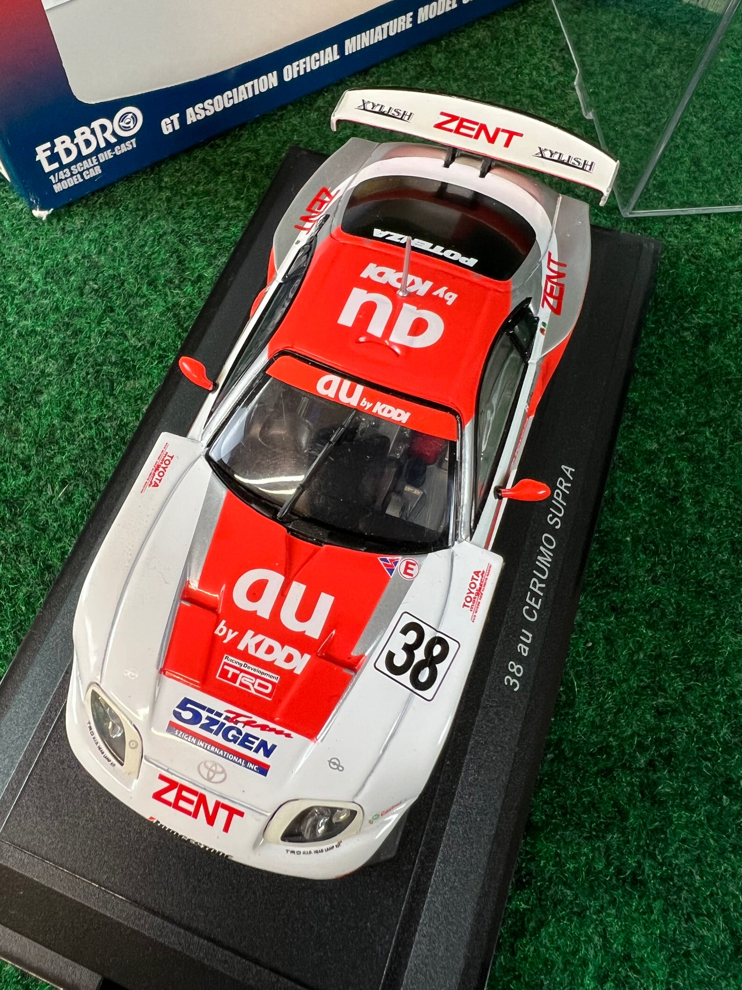 EBBRO - 2004 JGTC au Cerumo Toyota Supra 1/43 Scale Diecast