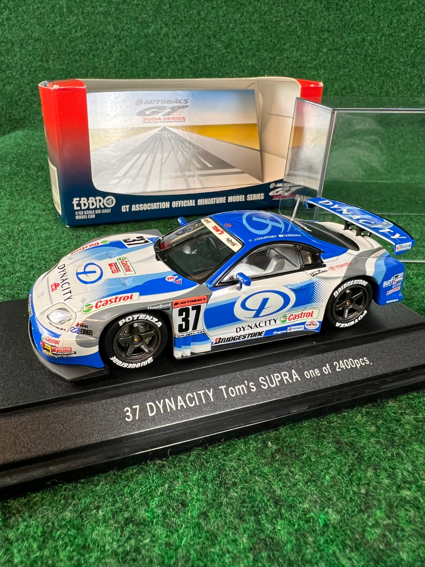 EBBRO - 2004 JGTC Dynacity Tom's Toyota Supra 1/43 Scale Diecast